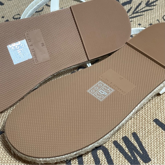 Charles & Keith White Ankle-Strap Flat Espadrille Sandals EU36 - Picture 6 of 13